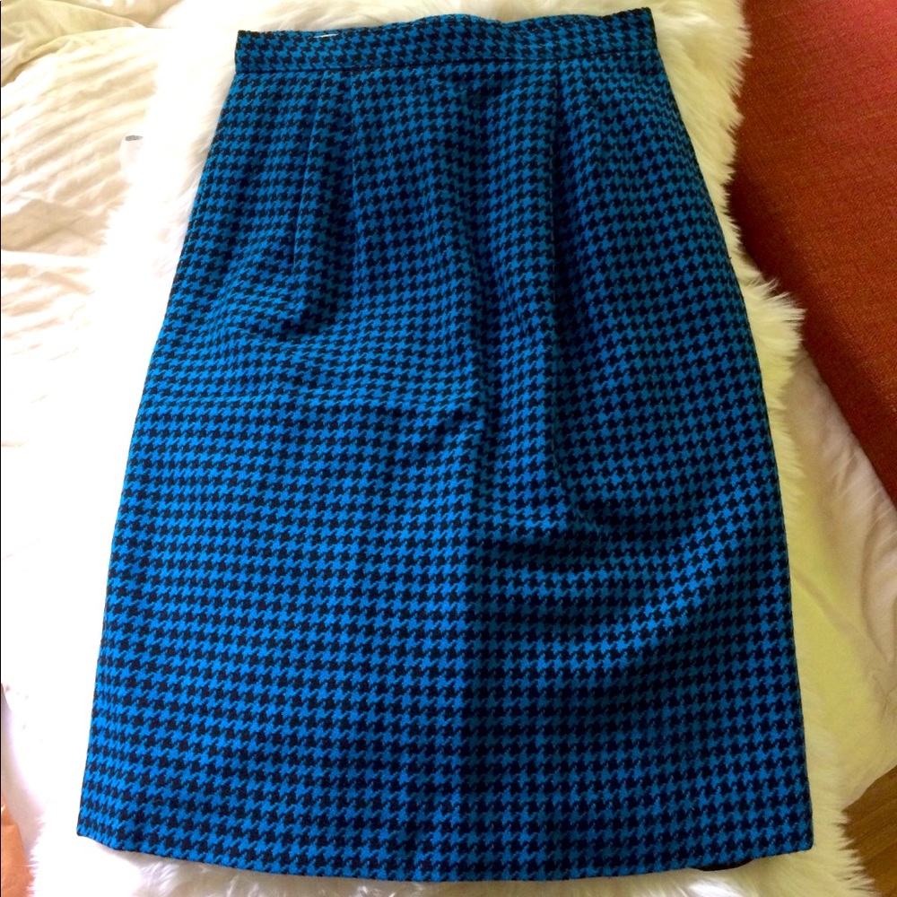 Vintage Liz Claiborne blue houndstooth skirt